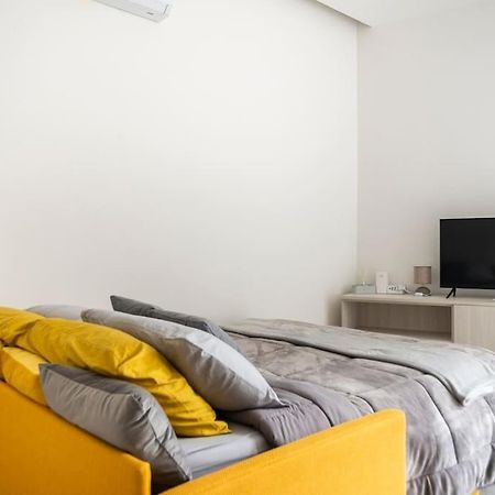 Dimora Di Privacy Fronte Parco E Ospedale Di Monza Lägenhet Lissone Exteriör bild