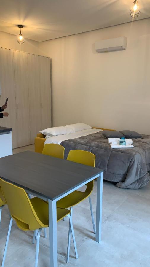 Dimora Di Privacy Fronte Parco E Ospedale Di Monza Lägenhet Lissone Exteriör bild