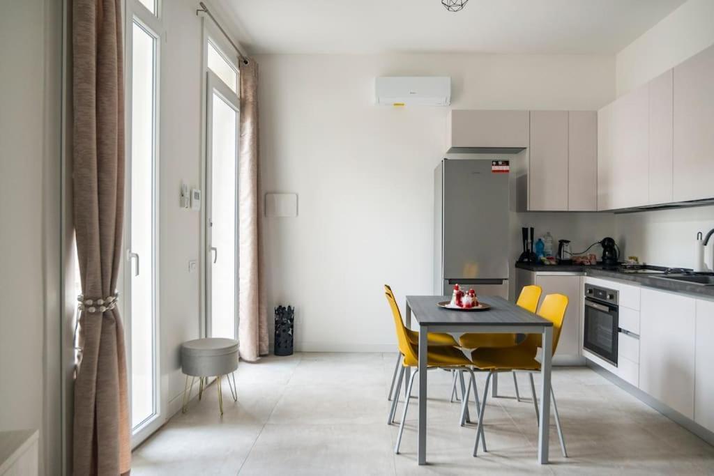 Dimora Di Privacy Fronte Parco E Ospedale Di Monza Lägenhet Lissone Exteriör bild